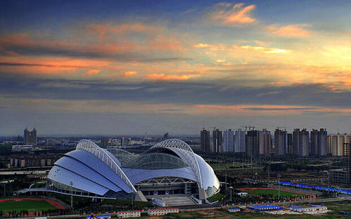 合作住房協(xié)會(huì )有限公司是迄今為止最大的私人社會(huì )再開(kāi)發(fā)項目之一