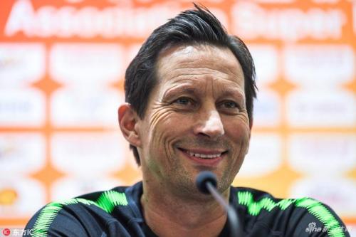 施密特是傳統硅谷業(yè)務(wù)動(dòng)態(tài)的最好甚至最好的例子之一