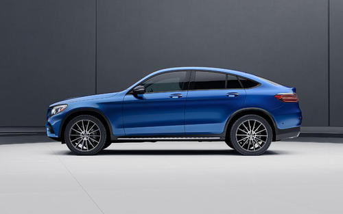 梅賽德斯-奔馳在德國寒冷的天氣中被試駕了即將推出的GLC Coupe的原型版本