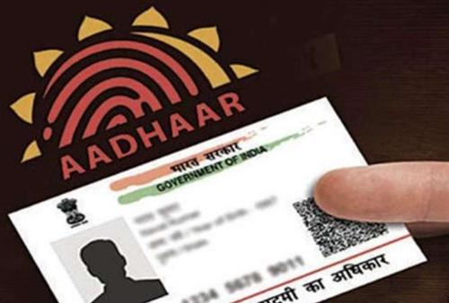 對鐵路乘客來(lái)說(shuō)是個(gè)好消息擁有Aadhaar卡將使乘印度鐵路旅行更加容易