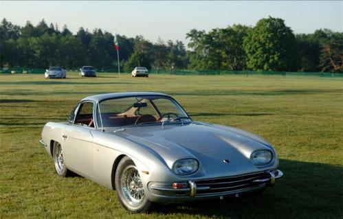 購買(mǎi)者將能夠在法拉利工程師可以收集數據的賽道上駕駛汽車(chē)