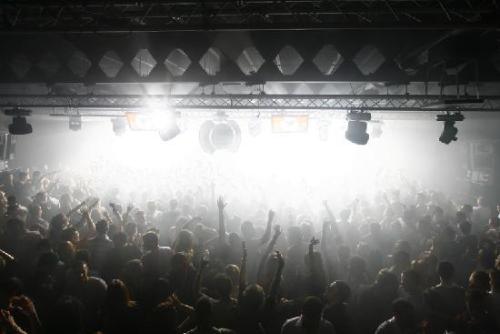 OMA揭露了帶有移動(dòng)墻的Ministry Of Sound夜總會(huì )的取消設計