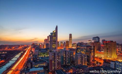 它具有12百萬(wàn)像素的雙像素后置攝像頭和5百萬(wàn)像素的前攝像頭