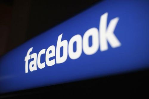 用戶(hù)開(kāi)始繞過(guò)Facebook的實(shí)名制創(chuàng  )建帶有假名的個(gè)人資料