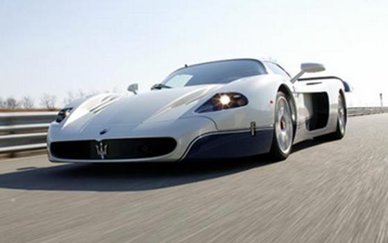 瑪莎拉蒂MC12 GT1和獲得一個(gè)罕見(jiàn)的賽車(chē)歷史