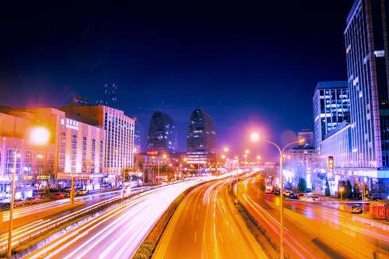 達拉斯的一個(gè)投資基金購買(mǎi)了農民分公司的一棟辦公樓