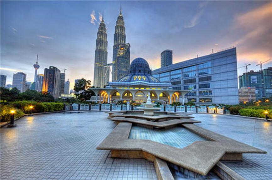 達拉斯的一個(gè)投資基金購買(mǎi)了農民分公司的一棟辦公樓