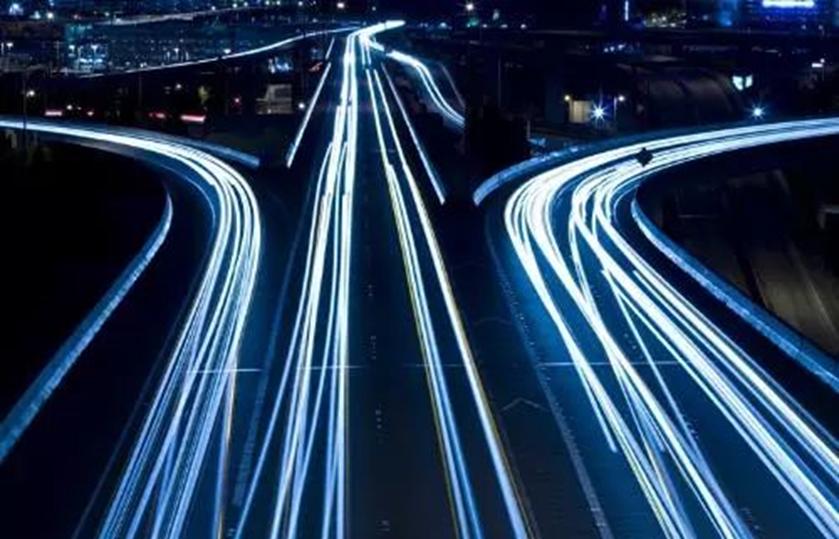 Aptiv智能汽車(chē)平臺希望成為互聯(lián)技術(shù)背后的大腦