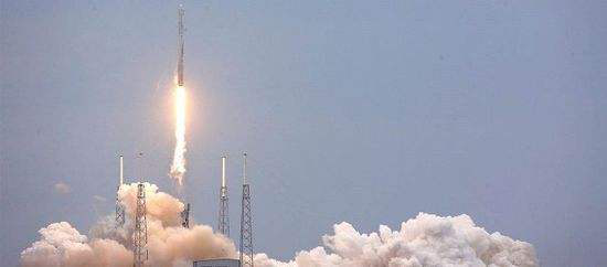 SpaceX的Crew Dragon太空艙將乘坐Falcon 9火箭飛行以進(jìn)行發(fā)射逃生測試
