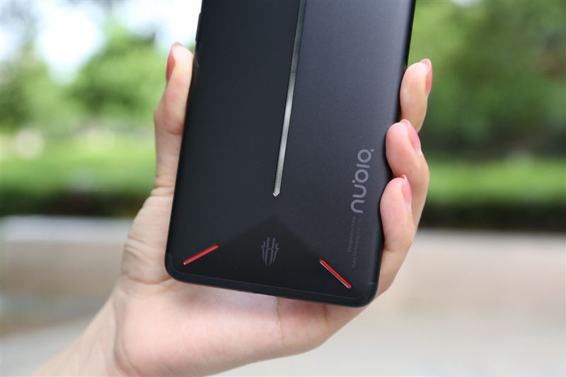 下一個(gè)Nubia Red Magic具有144Hz屏幕