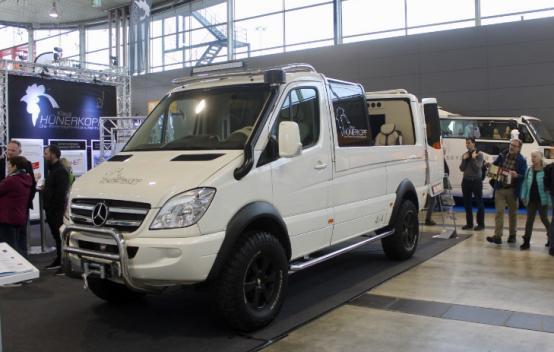HünerkopfSprinter 4x4 Landaulet鎖定2020年最怪異的敞篷車(chē)