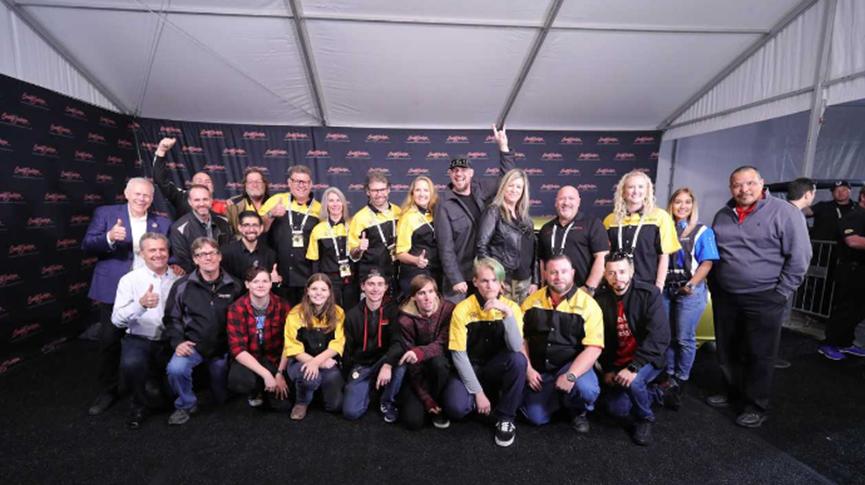 杰夫·艾倫談?wù)撍奈譅栁諺06亞馬遜定制轎跑車(chē)