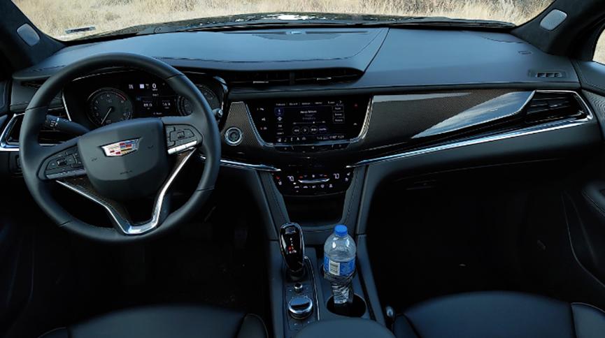 2020年凱迪拉克XT6是美國三排豪華車(chē)