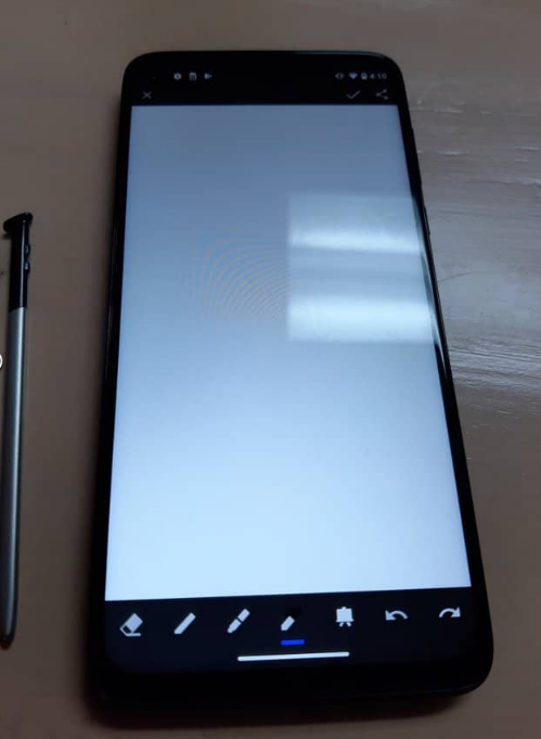 摩托羅拉Moto G手寫(xiě)筆出現在更多真實(shí)的圖像中