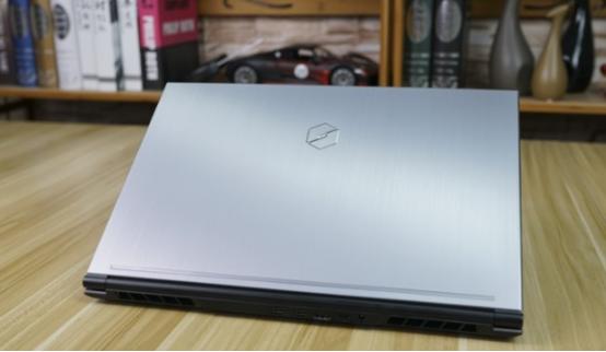 評測ROG槍神2 Plus怎么樣以及機械革命S1 Plus商務(wù)本如何