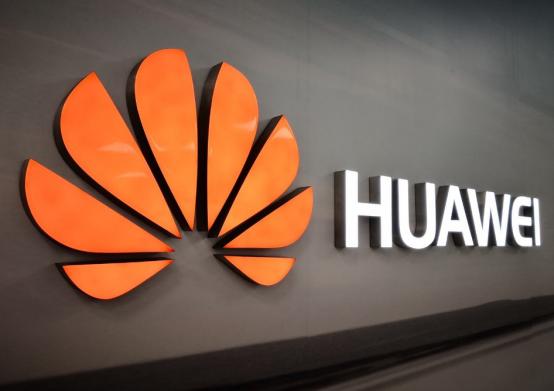 華為通過(guò)在手機上預裝應用來(lái)彌補Play商店的不足