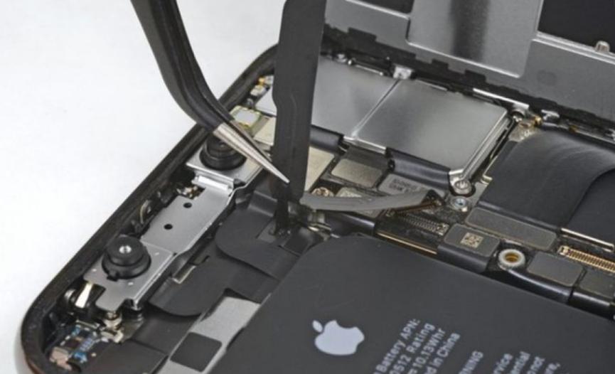 對蘋(píng)果新維修計劃的大規模批評