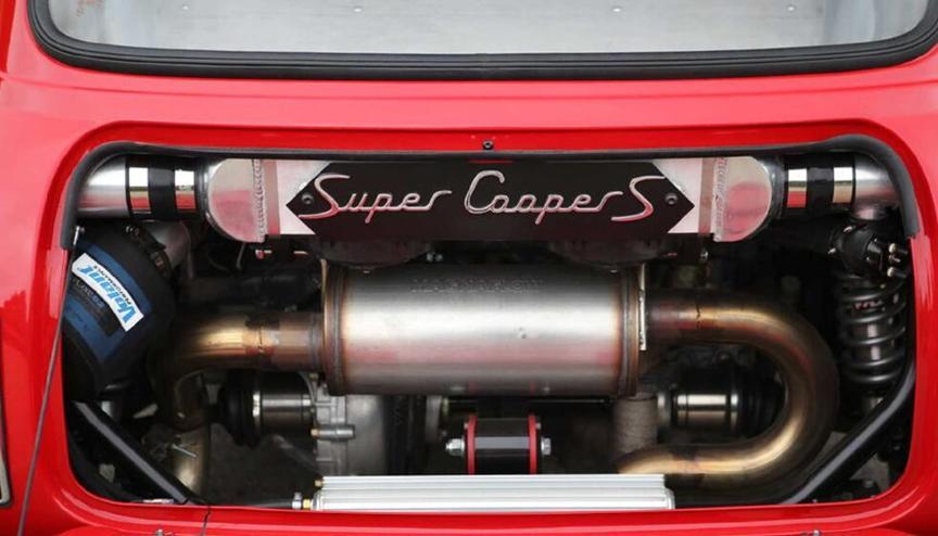 這款帶有Acura V6發(fā)動(dòng)機的經(jīng)典迷你車(chē)輪的功率為500 HP