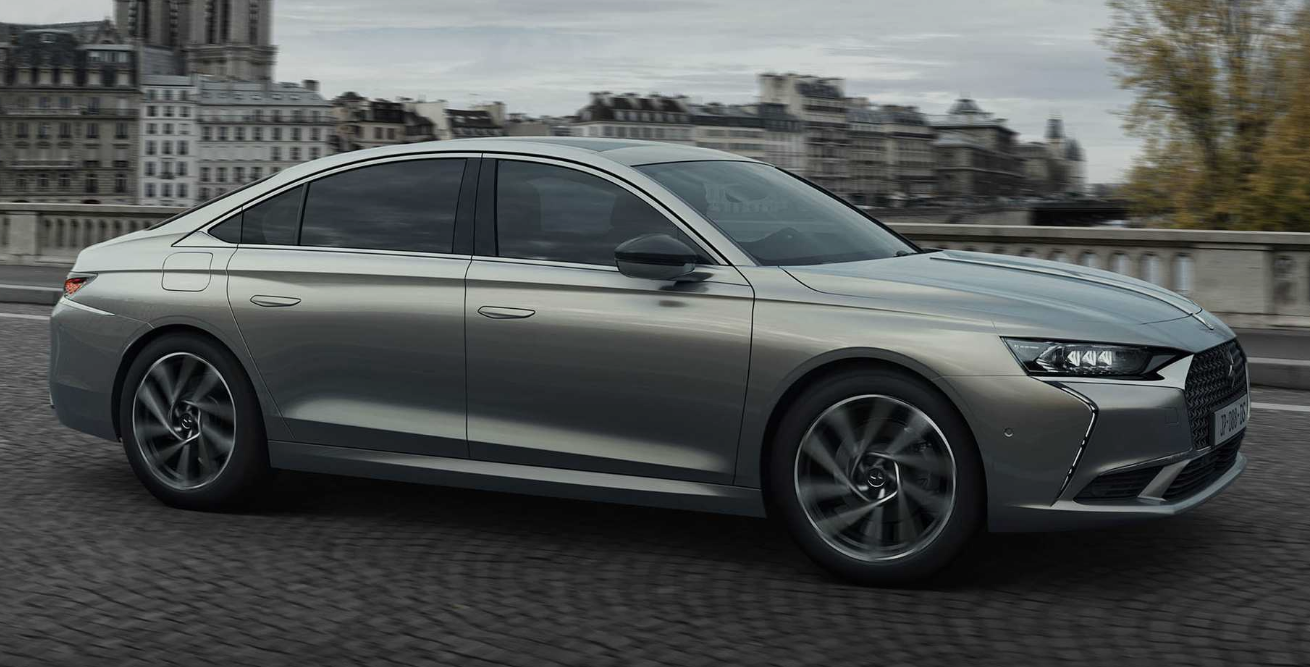 DS 9作為環(huán)游世界市場(chǎng)的插電式豪華轎車(chē)首次亮相