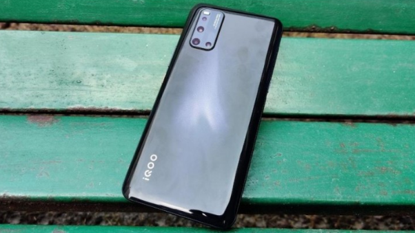 搭載高通Snapdragon 865 SoC的iQOO 3游戲智能手機在印度推出