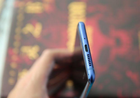 評測AXON 10s Pro手機及三星s20手機區別對比