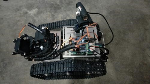 用安卓手機控制樹(shù)莓派機器人