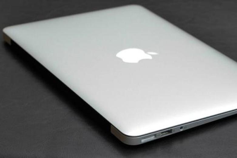 以949美元的價(jià)格購買(mǎi)最新款的MacBook Air