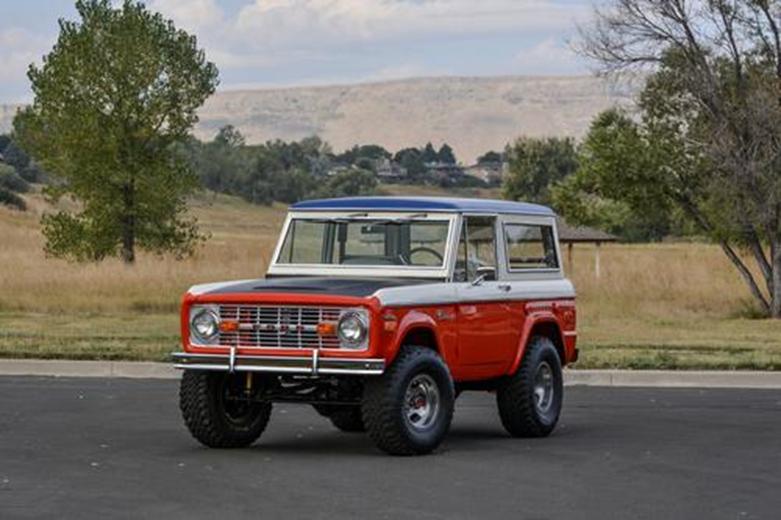 福特Bronco兩門(mén)四門(mén)可能泄漏而沒(méi)有偽裝