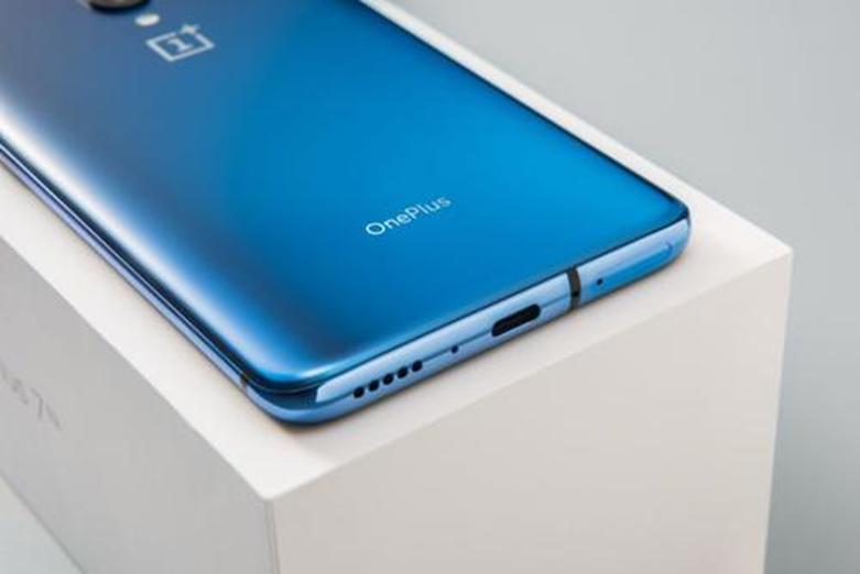 OnePlus 8 Pro首個(gè)Live Images在線(xiàn)發(fā)布具有打孔相機