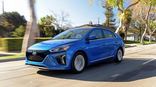 現代Ioniq Electric配備更大的電池續航里程達170英里