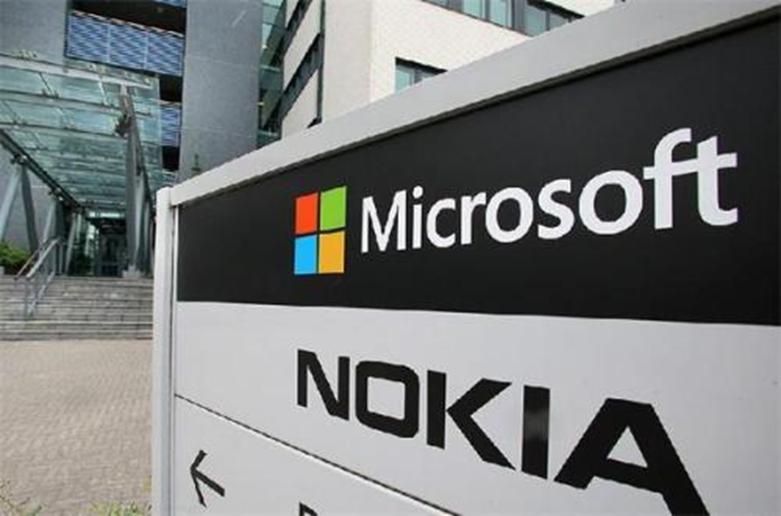 微軟為什么要嘗試將其Surface業(yè)務(wù)轉變?yōu)橄乱粋€(gè)諾基亞