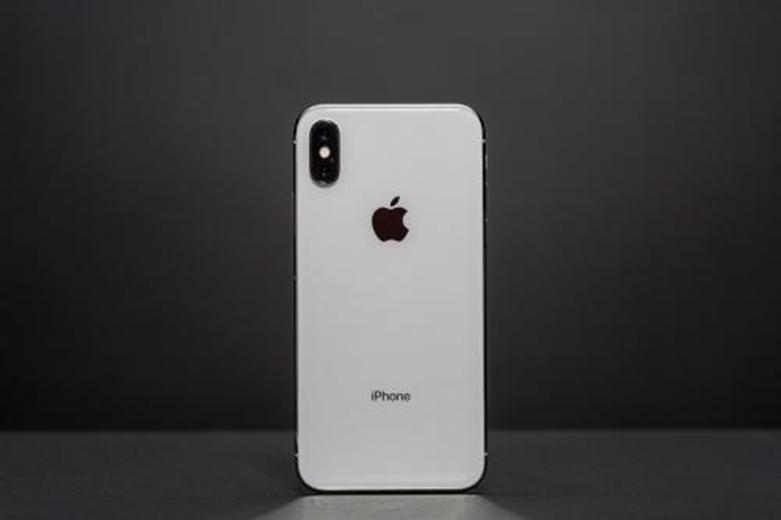 蘋(píng)果截然不同的智能手機稱(chēng)為iPhone X