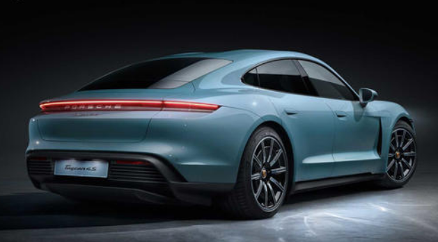 保時(shí)捷Taycan EV是一個(gè)夢(mèng)幻般的汽車(chē)