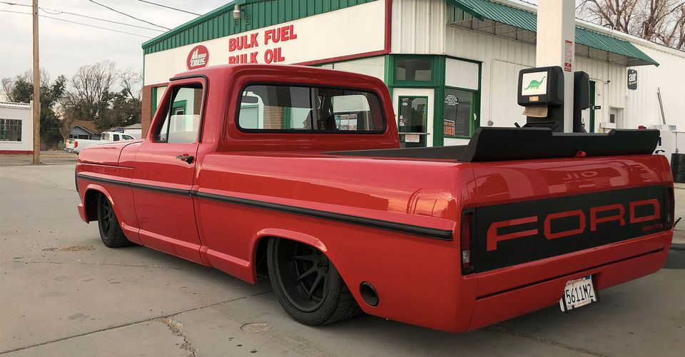 交換！1969年福特F-100皮卡車(chē)包Roush Coyote V8