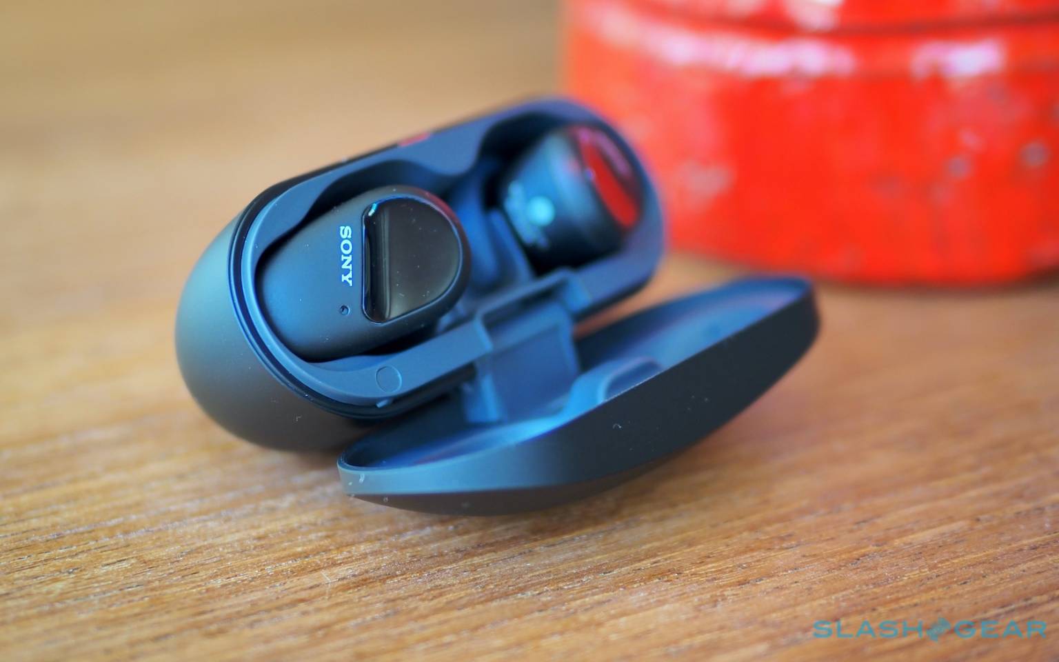 索尼WF-SP800N評測：適合健身的ANC耳塞鉗