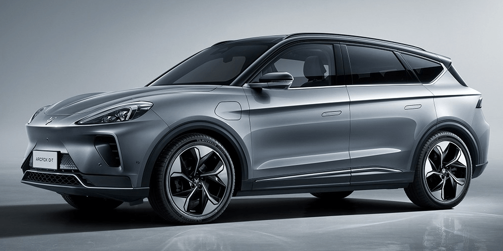 北汽品牌Arcfox在中國推出首款BEV