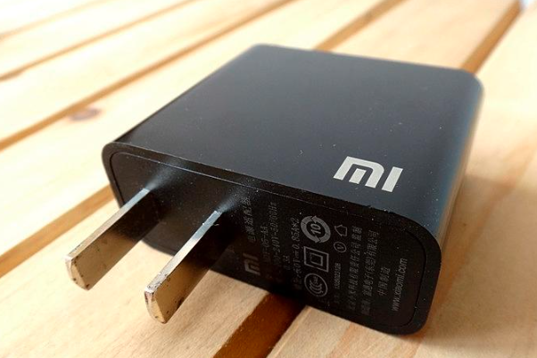 據報道小米正在研究120W充電器