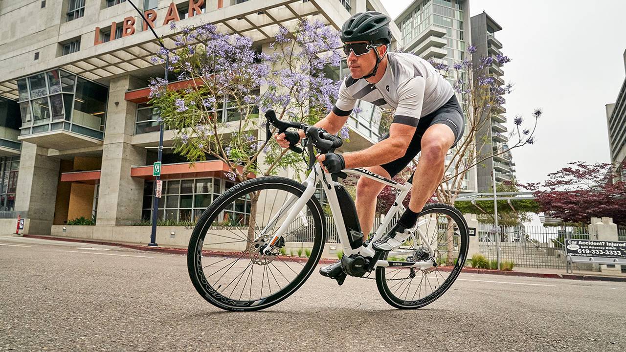 雅馬哈Civante Class 3電動(dòng)自行車(chē)的時(shí)速高達28mph