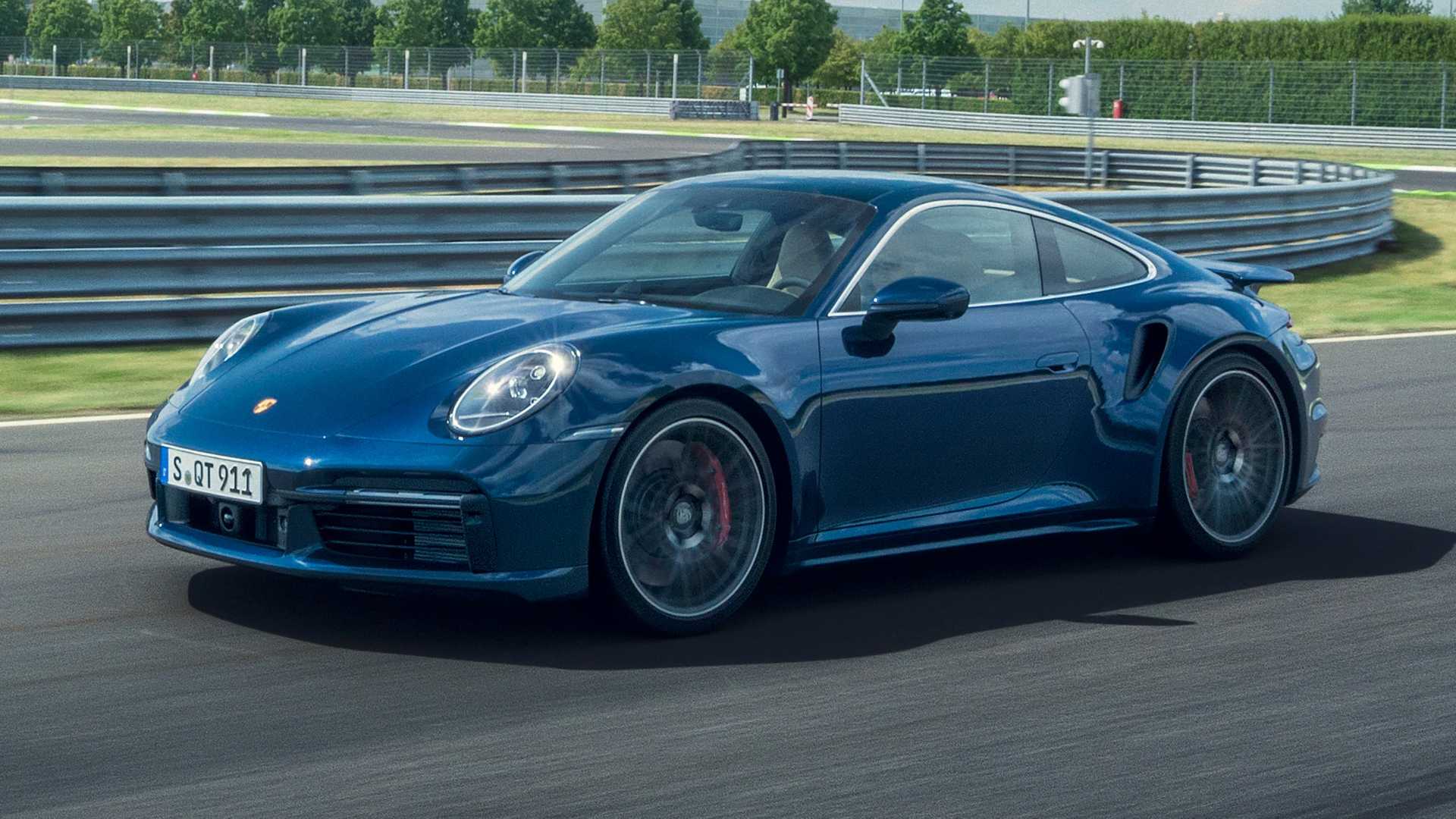 2021年保時(shí)捷911 Turbo的預算達到572馬力，為百萬(wàn)富翁