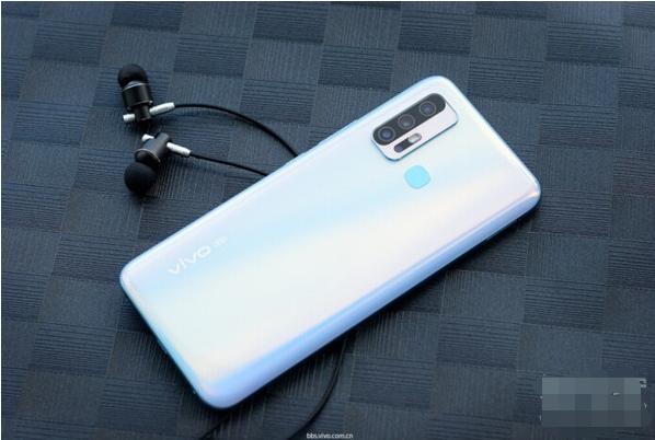 vivoz6對比vivos6有什么區別?