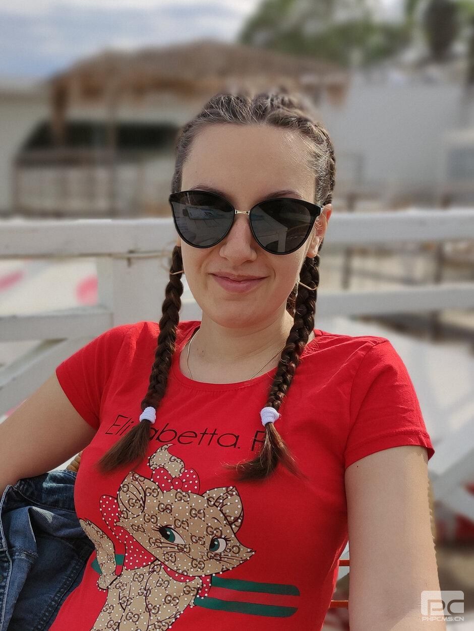 小米Poco F2 Pro評測:價(jià)格實(shí)惠,OLED顯示屏,支持5G的旗艦產(chǎn)品