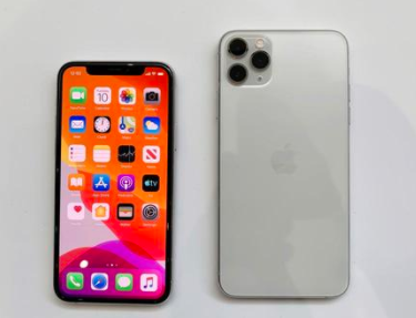iPhone欄上的橙色和綠色指示燈是什么？