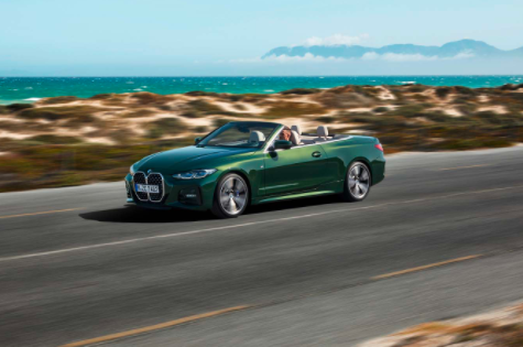 2021年寶馬4系敞篷車(chē)是引人注目的車(chē)