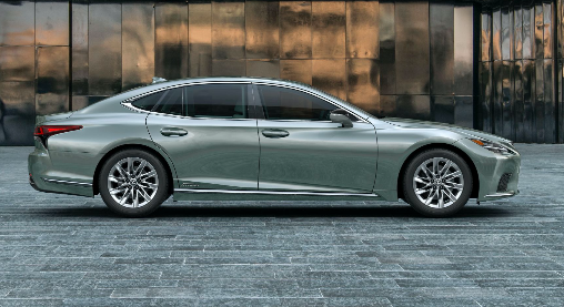 改頭換面的2021年雷克薩斯LS首次亮相歐洲市場(chǎng)，看起來(lái)非常高檔