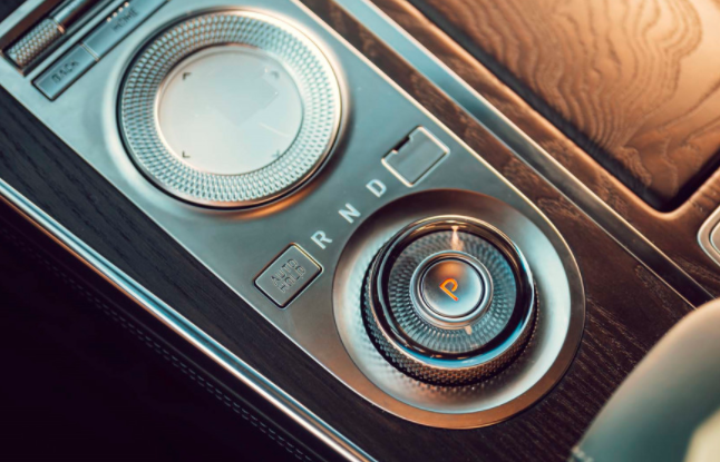 2021年創(chuàng  )世紀GV80打造自己的奢侈品牌