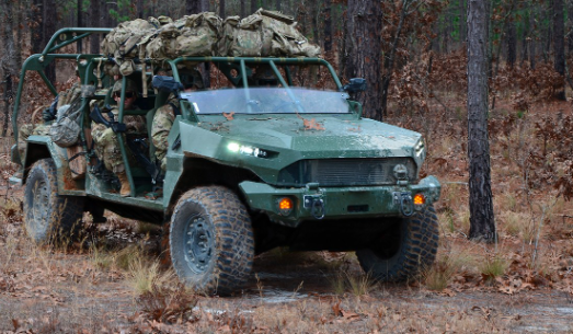 悍馬EV現在與平民生活息息相關(guān)，因此美國陸軍獲得了首個(gè)通用ISV