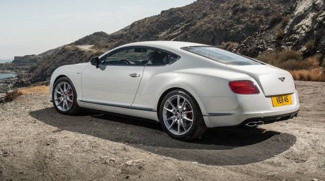 賓利汽車(chē)將在2025年推出電動(dòng)汽車(chē)，并在2030年實(shí)現全電動(dòng)產(chǎn)品陣容 