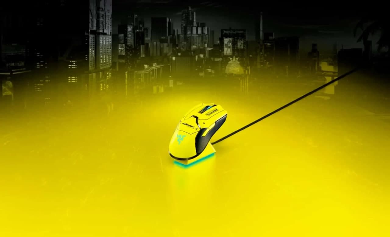 想象一下您在雷蛇的新型賽博朋克2077鼠標在夜城中