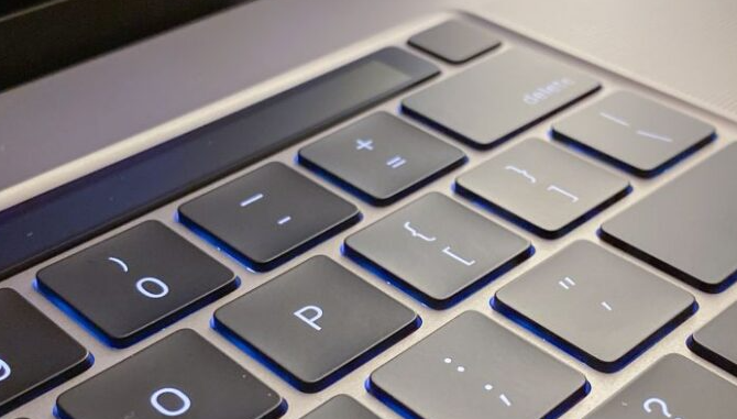 MacBook Air鍵盤(pán)驚喜：新按鍵有什么用？