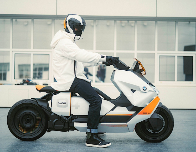 喜歡寶馬的一款未來(lái)派電動(dòng)踏板車(chē)嗎？